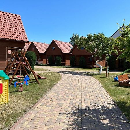 Ala I Tomek Domki Łeba Exterior foto